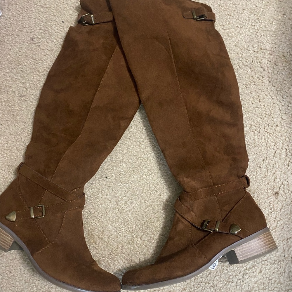 Womens brown boots knee high size 8